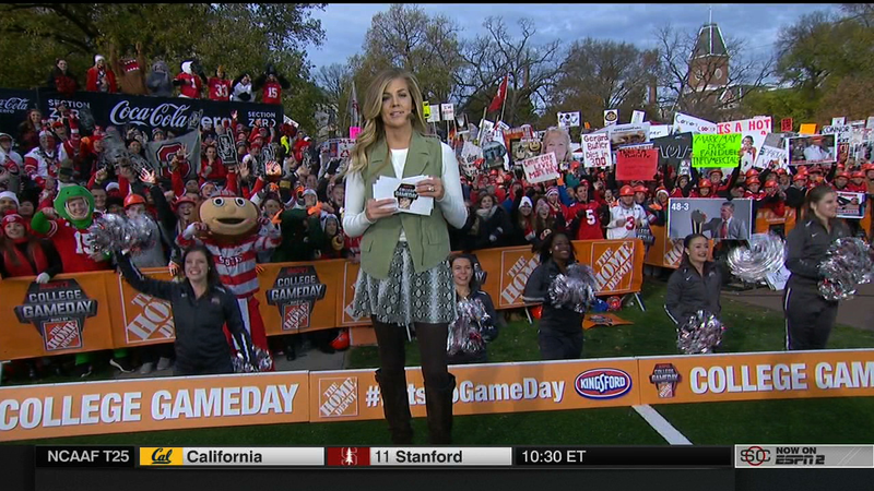 Illustration for article titled Deez Nuts: Your Ohio State College GameDay Sign Roundup